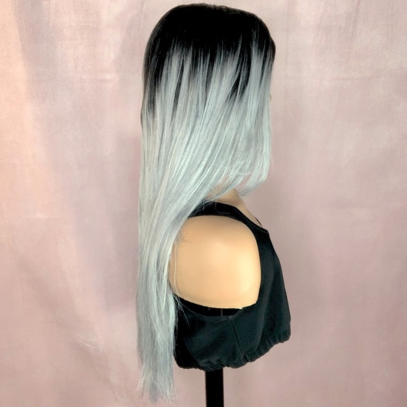 Gorgeous Ombre Grey & Blue Pearl Lace Front Synthetic Wig - Picture 5 of 6